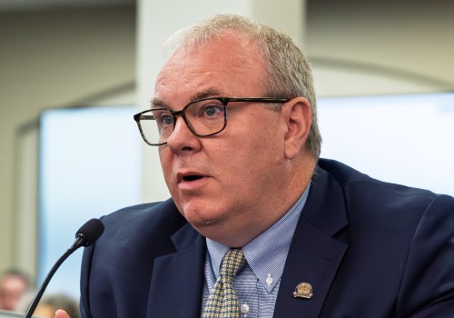 How Political Leaders in Central Kentucky Stay Informed: Insights from an Expert